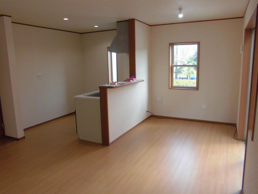 Same specifications photos (living). Example of construction