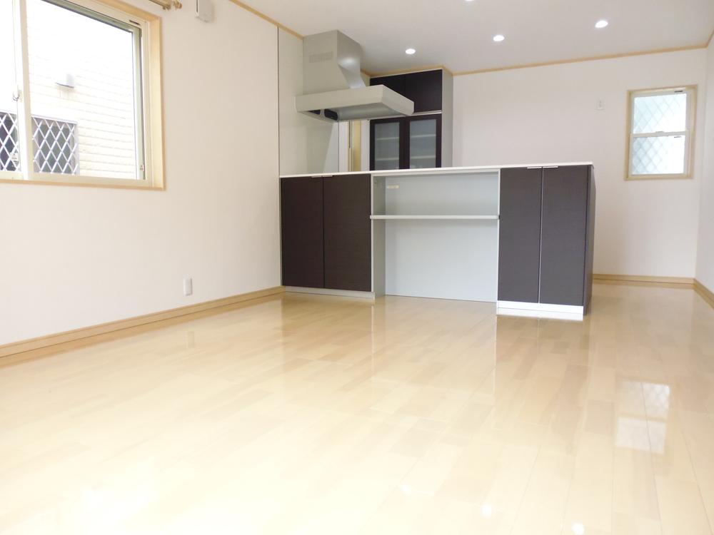 Living. Indoor (10 May 2013) Shooting C Building