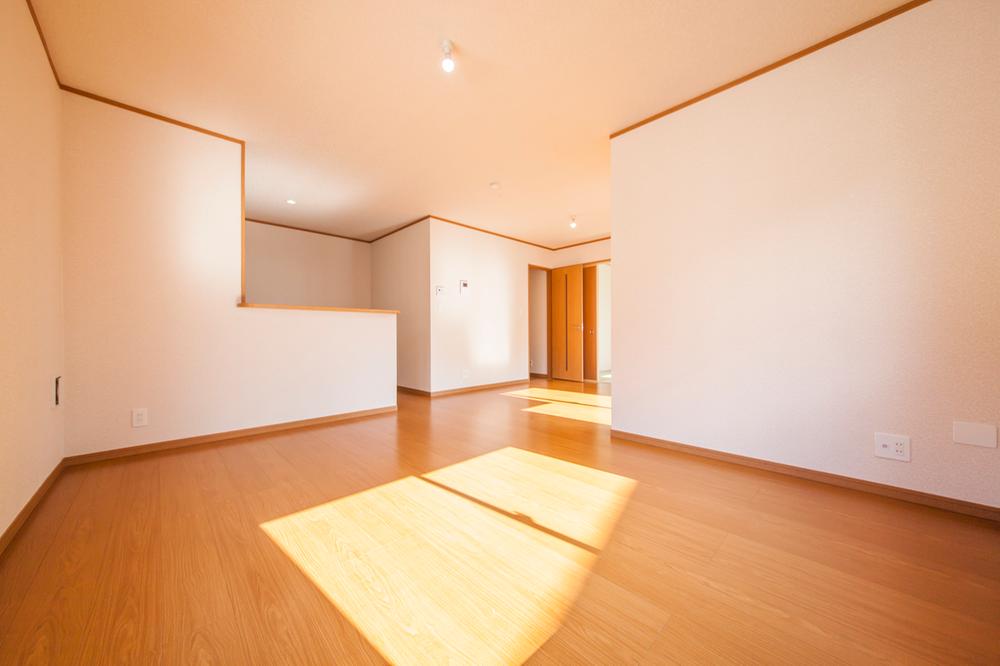 Same specifications photos (living). Example of construction