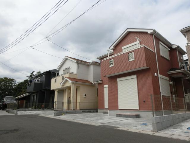 Local appearance photo. Local (10 May 2013) Shooting