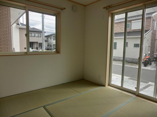 Non-living room. Indoor (10 May 2013) Shooting