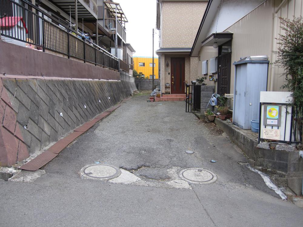 Local photos, including front road. Quiet and calm environment