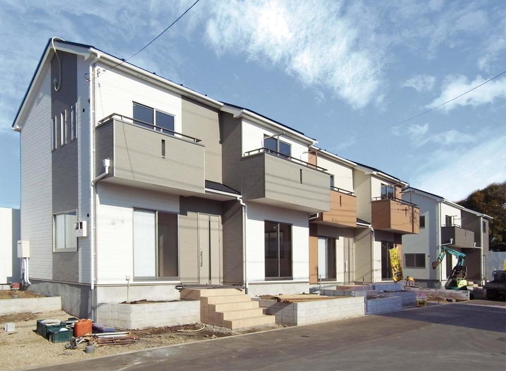 Local appearance photo. Local (11 May 2013) Shooting