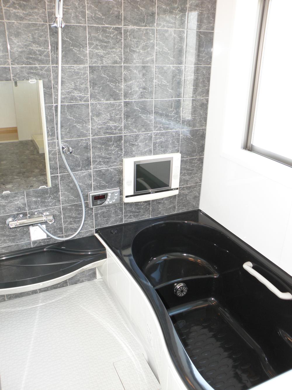 Bathroom. Indoor (10 May 2013) Shooting