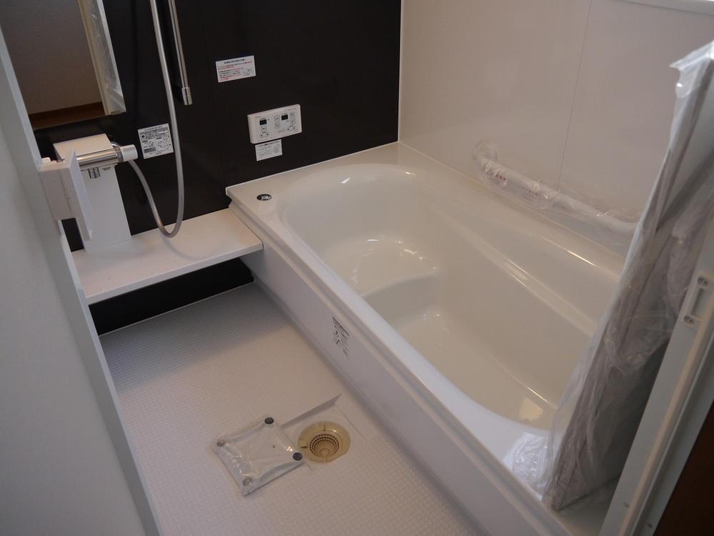 Bathroom. Air Heating drying with unit bus