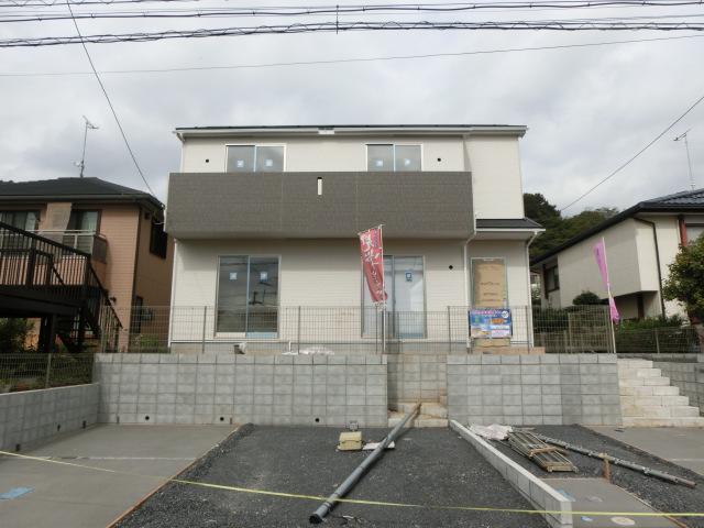 Local appearance photo. Local (10 May 2013) Shooting