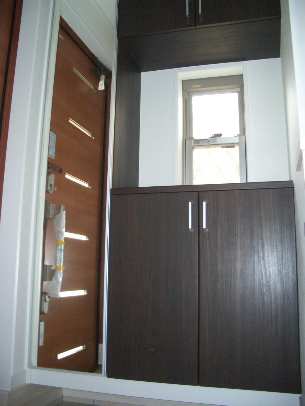 Entrance. Local (12 May 2013) Shooting