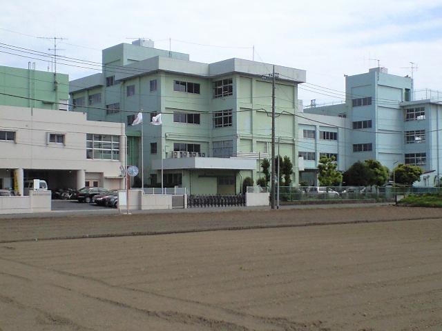 Primary school. 1900m