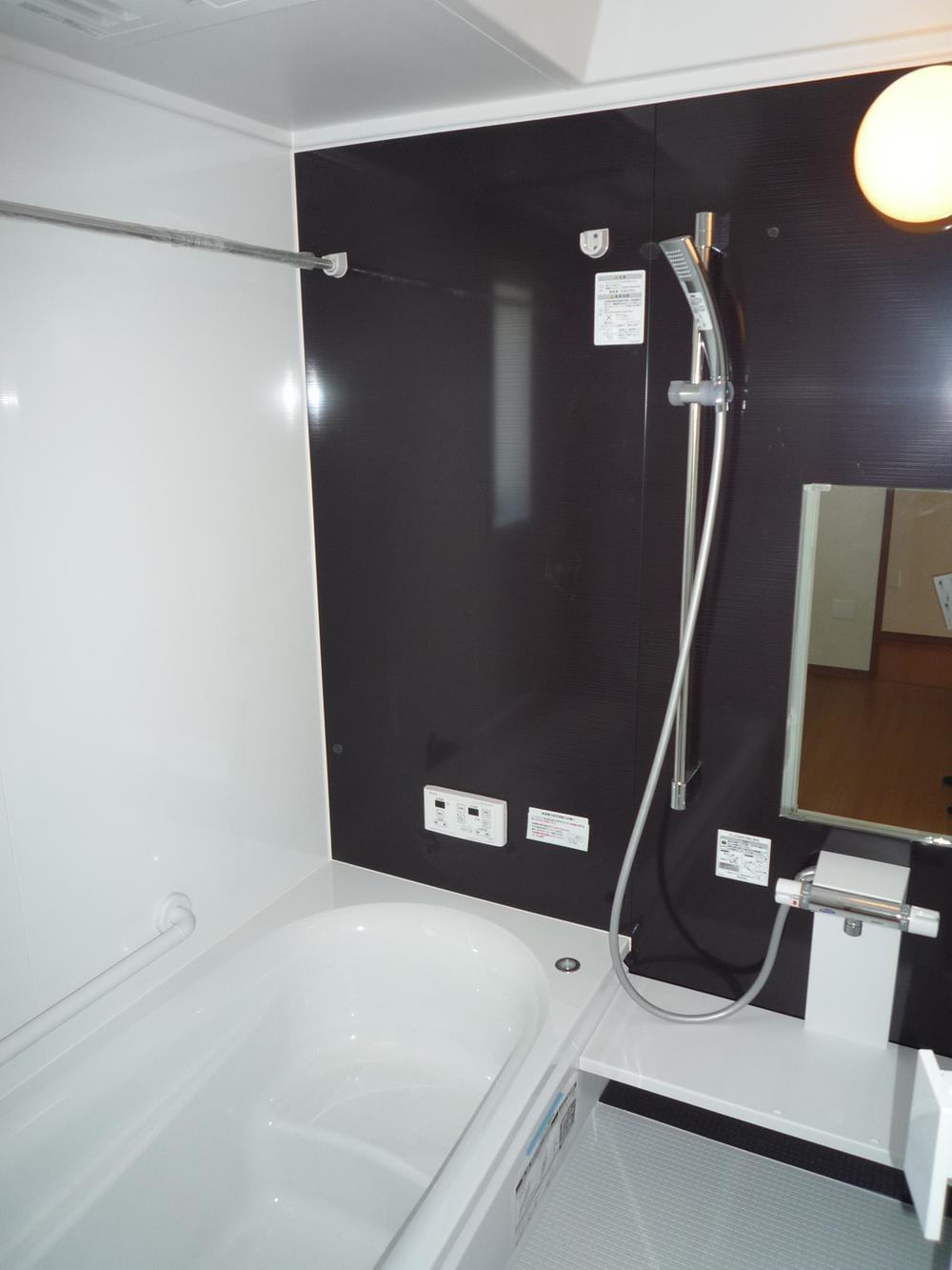 Same specifications photo (bathroom). Example of construction