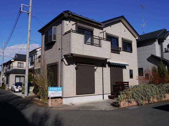 Local appearance photo. It is also a good renovated housing per yang in the southwest corner lot of a quiet residential area. 
