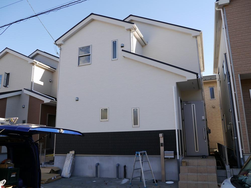 Local appearance photo