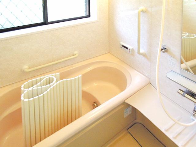 Bathroom. Indoor (12 May 2013) Shooting