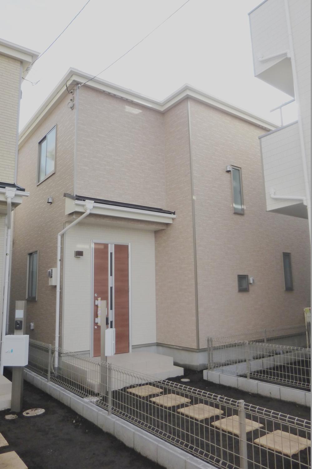 Local appearance photo. (B Building)