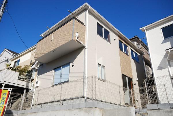 Local appearance photo. Local (12 May 2013) Shooting 5 Building