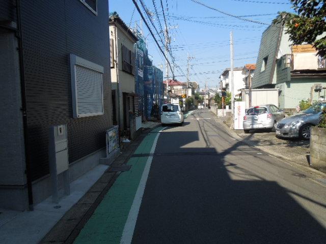 Local appearance photo. Local (11 May 2013) Shooting