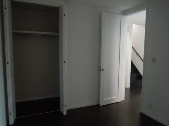 Non-living room. Indoor (11 May 2013) Shooting