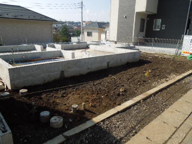 Local appearance photo. Local (11 May 2013) Shooting