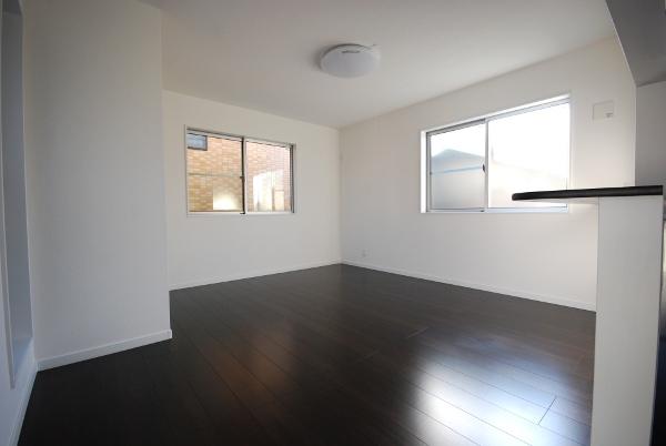 Living. Indoor (12 May 2013) Shooting