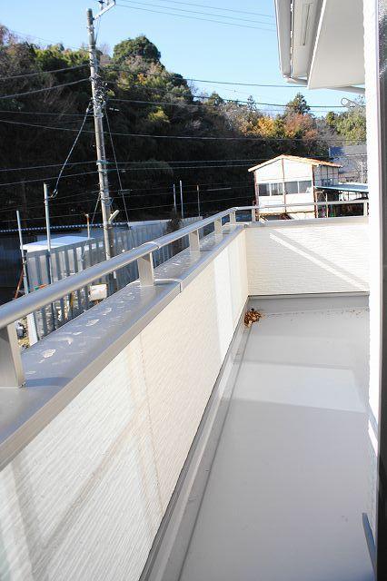 Balcony. No.C Building of the south balcony 2.578 square meters! Convenient and spacious work in an open feeling of plenty, Laundry is also well dry likely.