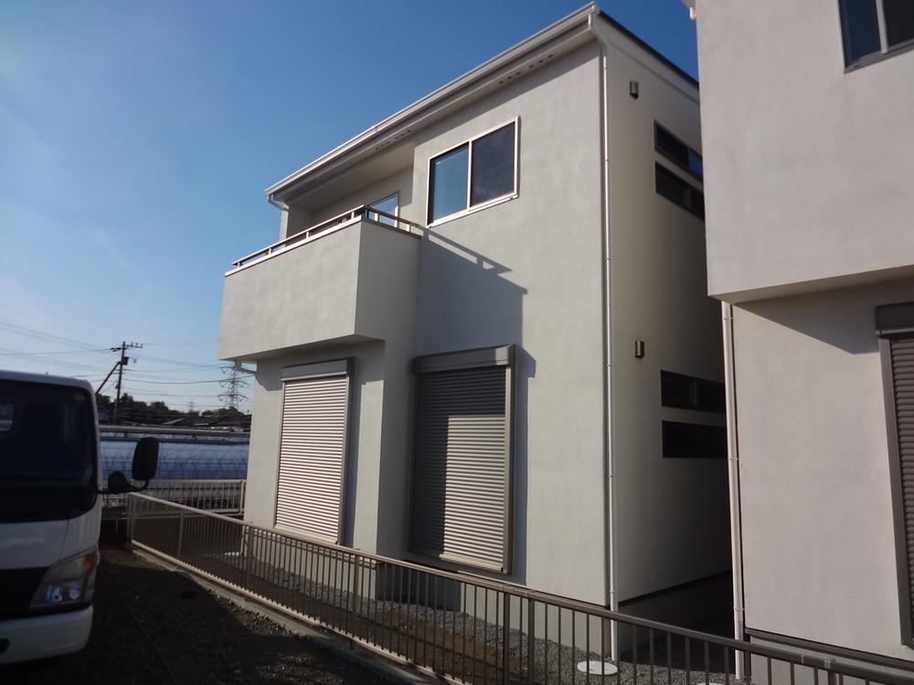 Local appearance photo. Local (11 May 2013) Shooting