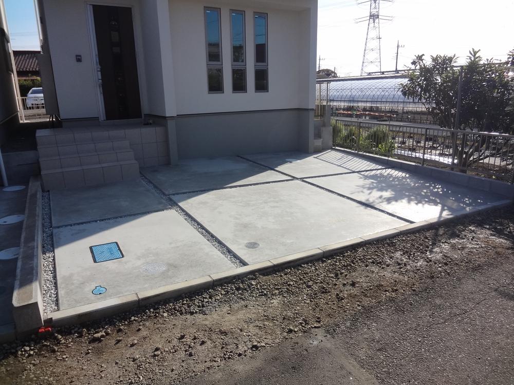 Parking lot. Local (11 May 2013) Shooting