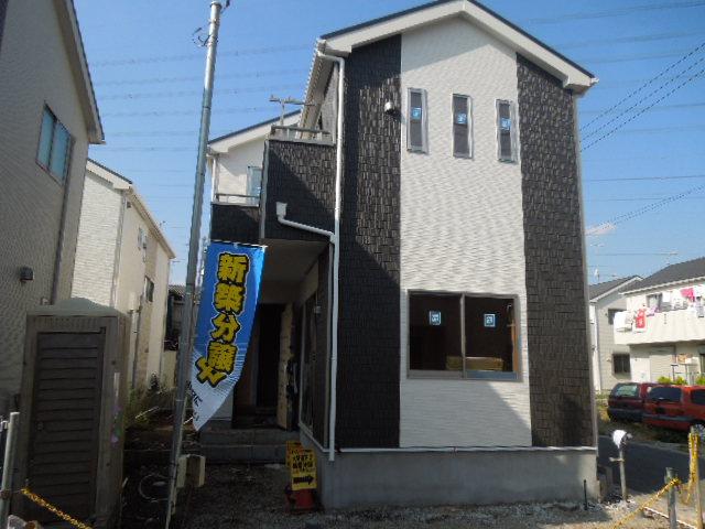 Local appearance photo. Local (11 May 2013) Shooting