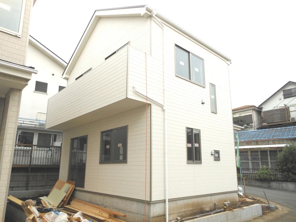 Local appearance photo