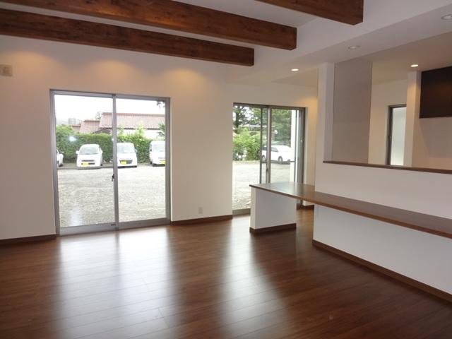 Living. Local (September 2013) Shooting