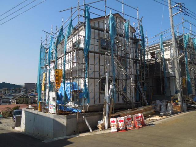 Local appearance photo. Local (11 May 2013) Shooting