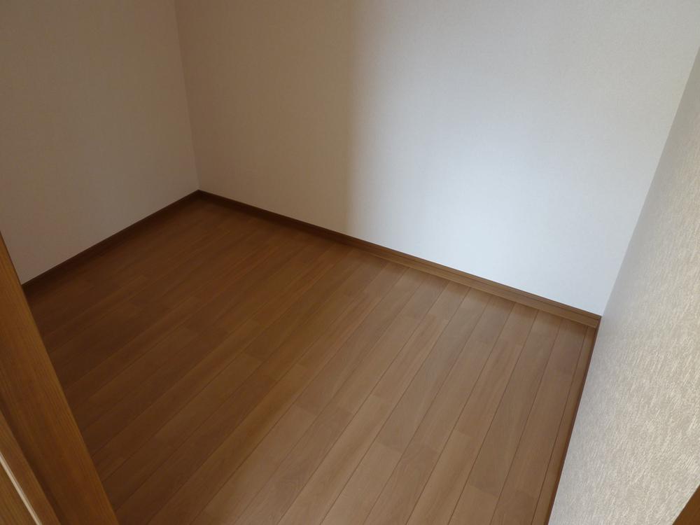 Receipt. Interior (December 2, 2013) Shooting