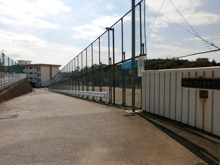 Junior high school. 1967m to the die junior high school of Ayase City North