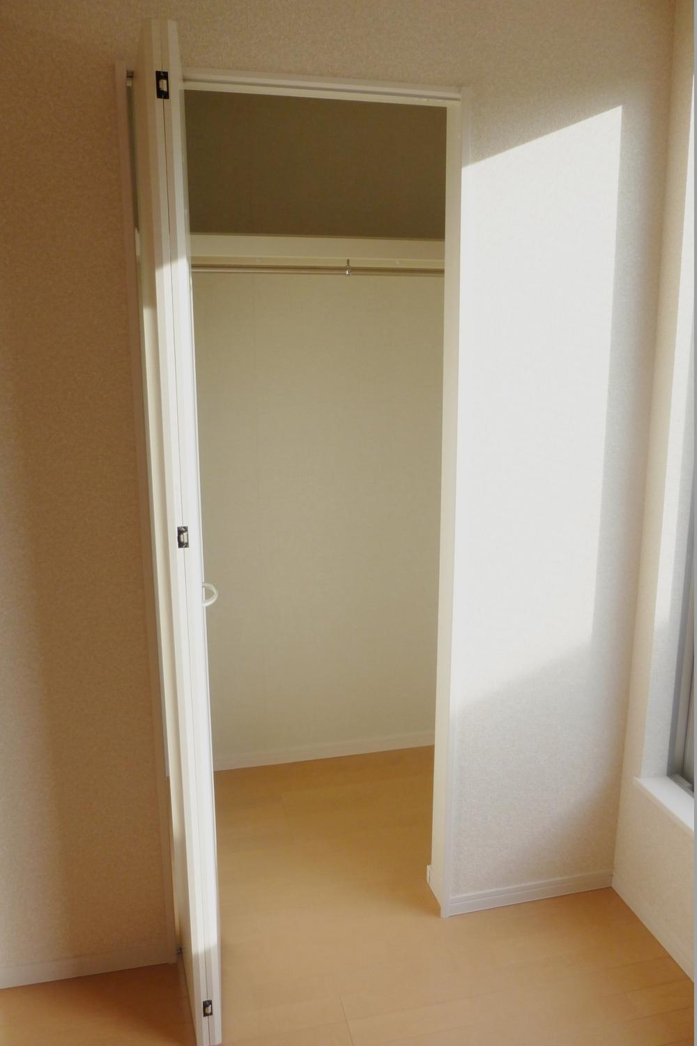 Receipt. Western-style closet