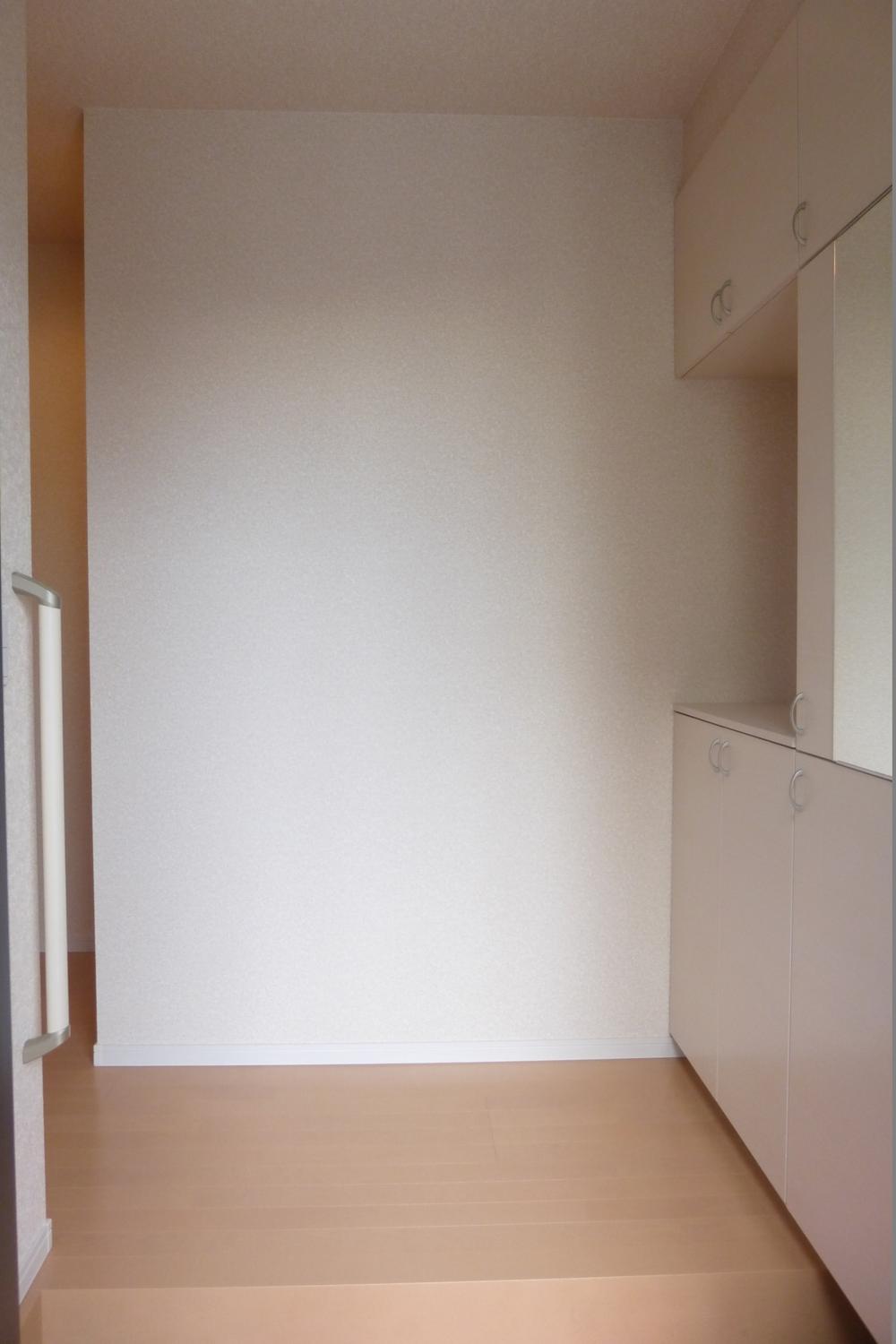 Entrance. Entrance floor