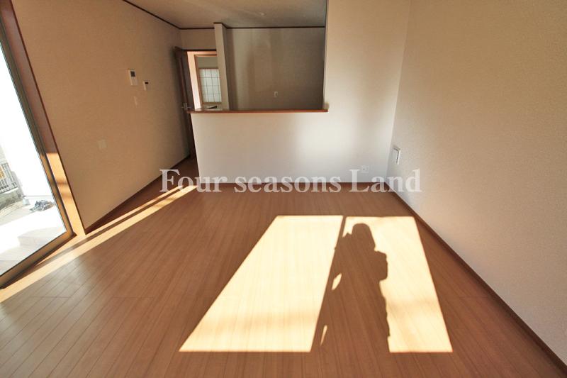 Living. The company construction cases