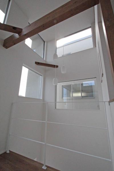 Same specifications photos (Other introspection). Atrium image