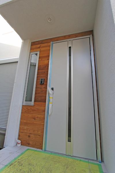 Entrance. Local (10 May 2013) Shooting