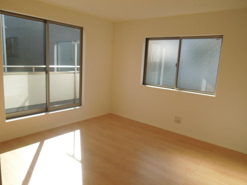 Same specifications photos (Other introspection)