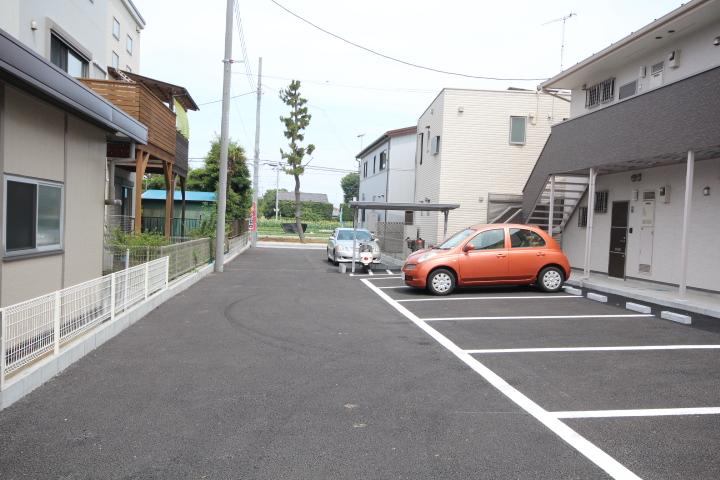 Local photos, including front road. Local (June 2013) Shooting