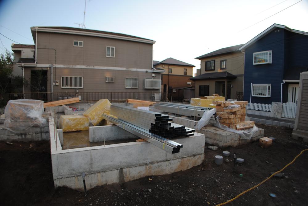 Local appearance photo. Local (11 May 2013) Shooting