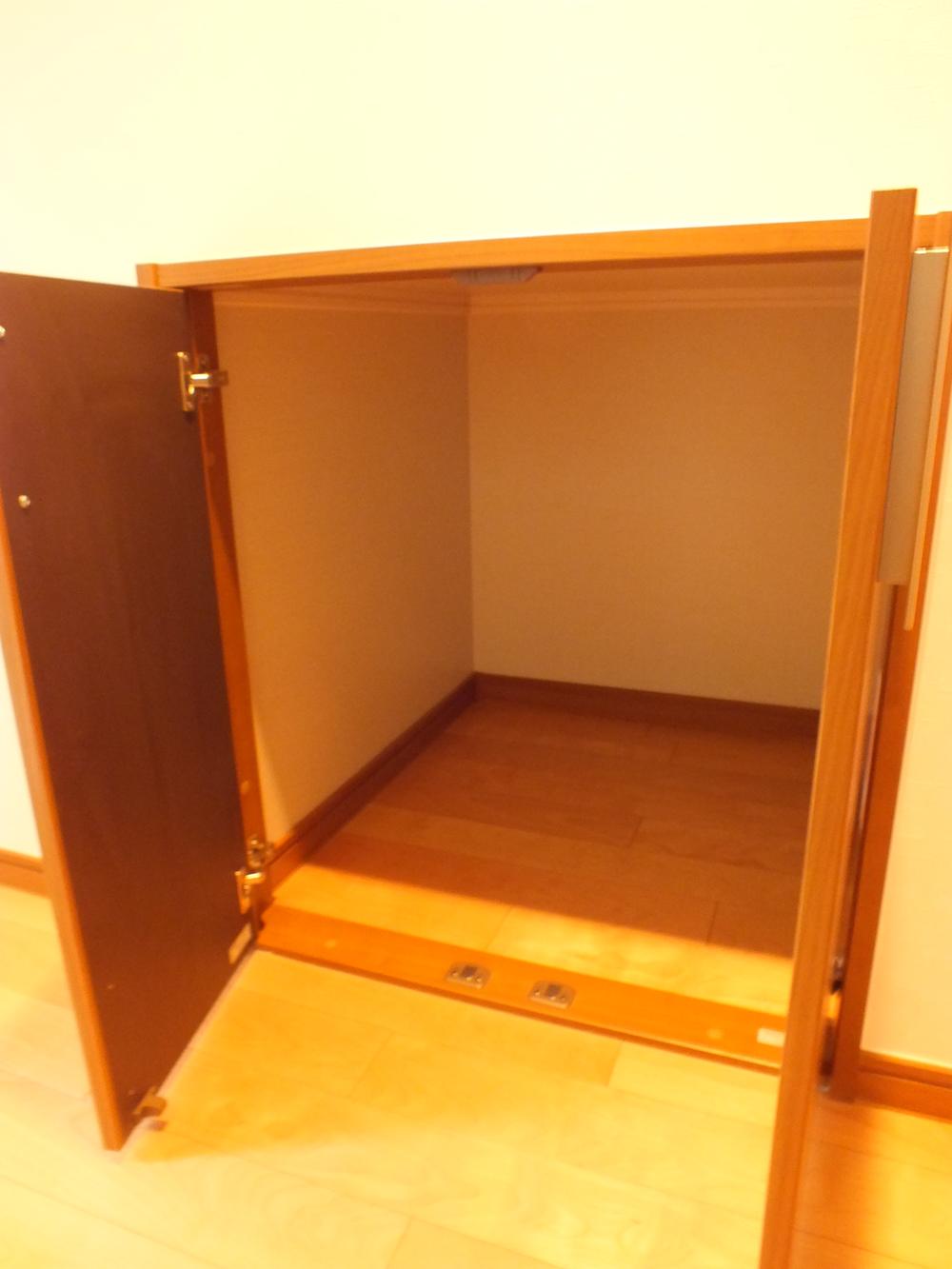 Receipt. Stairs under storage