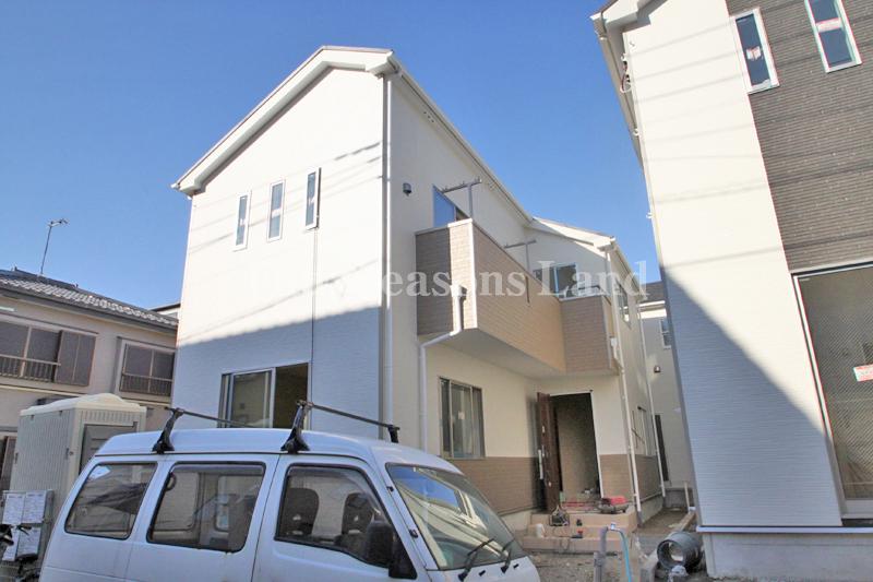 Local appearance photo. Local (12 May 2013) Shooting Building 3