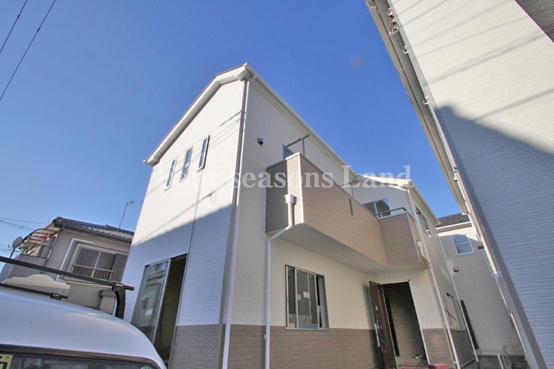 Local appearance photo. Local (12 May 2013) Shooting Building 3