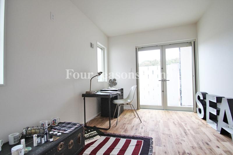 Non-living room. Indoor (10 May 2013) Shooting