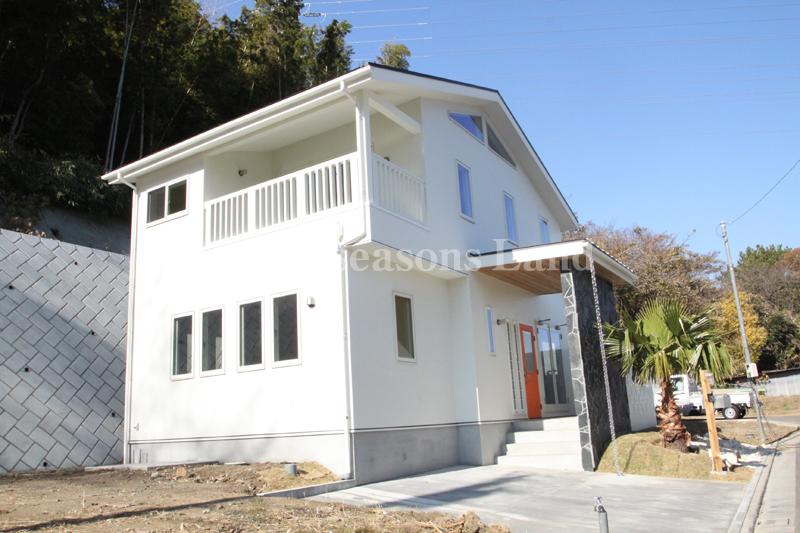 Local appearance photo. Local (12 May 2013) Shooting