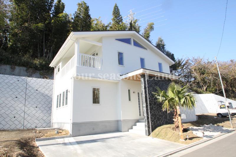 Local appearance photo. Local (12 May 2013) Shooting