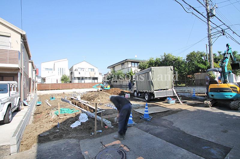 Local appearance photo. Local (11 May 2013) Shooting