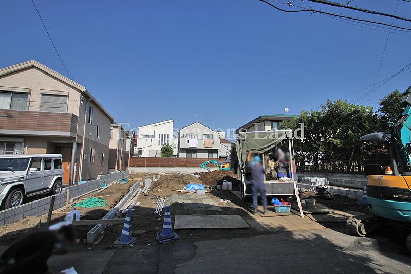 Local appearance photo. Local (11 May 2013) Shooting