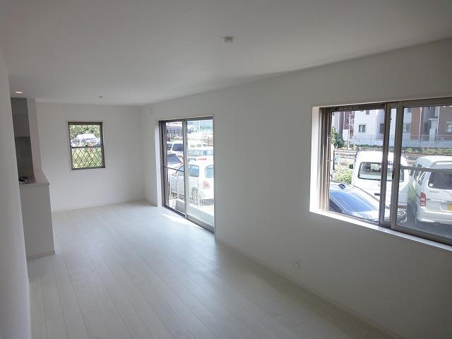 Same specifications photos (living). (A ・ B Building) same specification