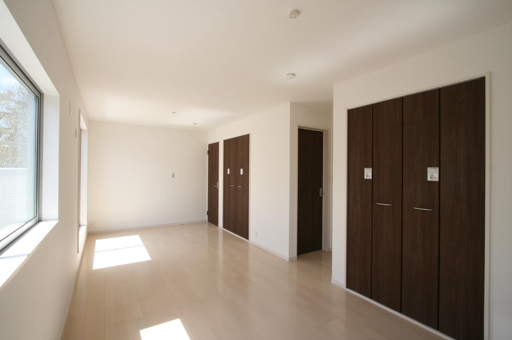 Same specifications photos (Other introspection). Building 3: You can partition to match the growth of the flex wall construction cases ○ children.  ※ Required separate project