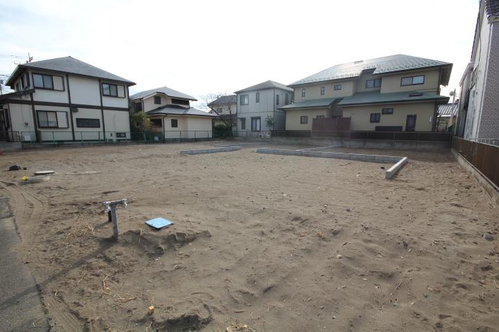 Local appearance photo. Local (12 May 2013) Shooting